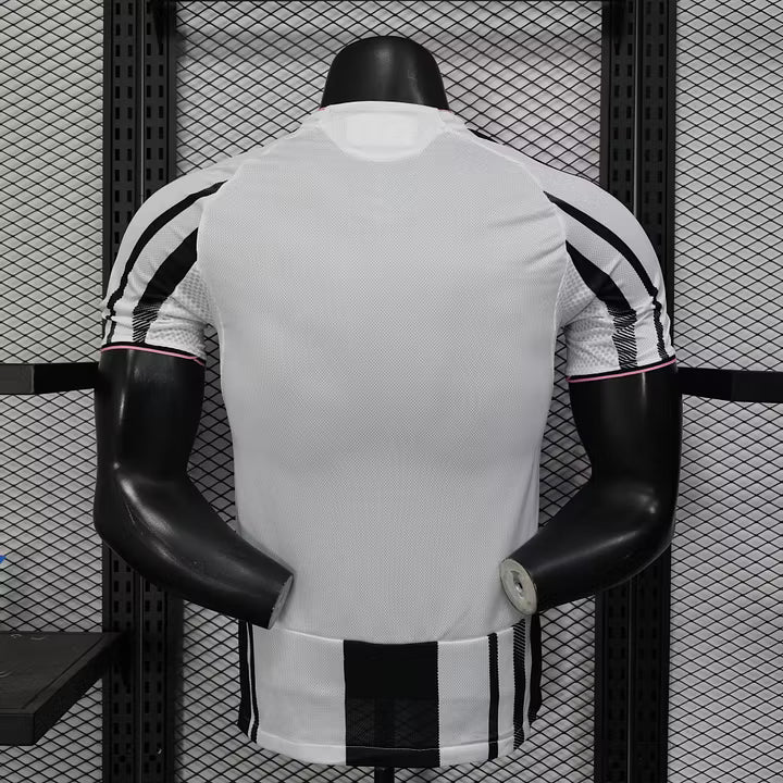2025/2026 Player Version Juventus Home Football Shirt